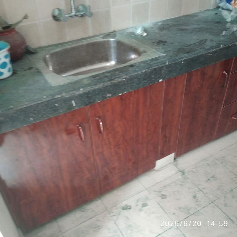 Kitchen, paras-tierea 3 Bedroom 1695 Sq.Ft. Apartment In Sector 137 Noida 10594091