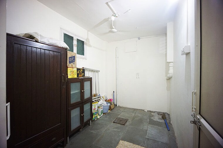 Room, navrangpura 3 Bedroom 238 Sq.Yd. Apartment In Navrangpura Ahmedabad 10594108