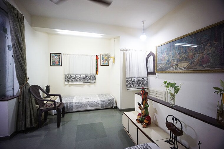 Living Room, navrangpura 3 Bedroom 238 Sq.Yd. Apartment In Navrangpura Ahmedabad 10594108