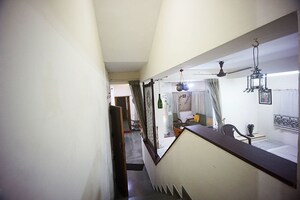 Team Area in 3 BHK Apartment at Navrangpura – for Sale