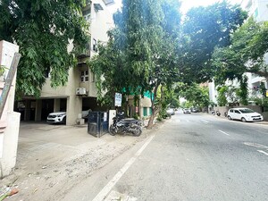 Parking in 3 BHK Apartment at Navrangpura – for Sale