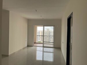 Room in 3 BHK Apartment at Nyati Era, Dhanori – for Sale