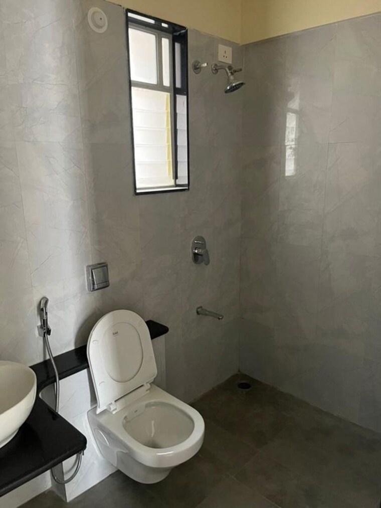 Bathroom, nyati-era 3 Bedroom 1550 Sq.Ft. Apartment In Dhanori Pune 10594116