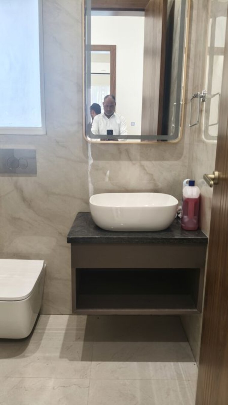 Bathroom, prosper-epic-homes 3 Bedroom 1805 Sq.Ft. Apartment In Sector 89 Faridabad 10593241