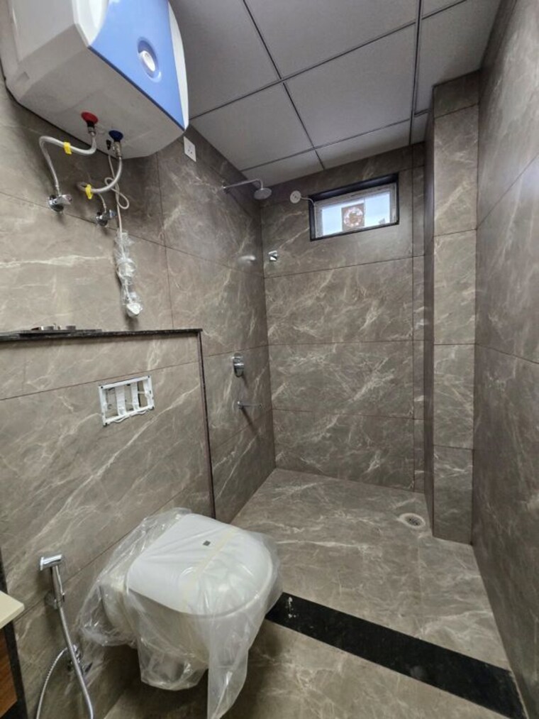 Bathroom, dhuran khass 3 Bedroom 1800 Sq.Ft. Builder Floor In Dhuran Khass Dehradun 10594142