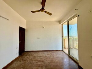Room in 3 BHK Apartment at Sushma Crescent, Dhakoli – for Sale