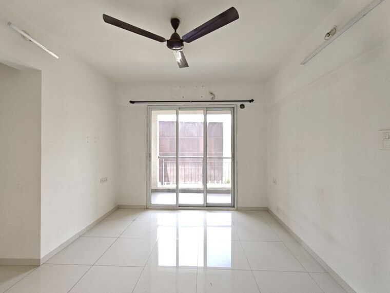 Room, godrej-emerald 3 Bedroom 1044 Sq.Ft. Apartment In Ghodbunder Road Thane 10594139