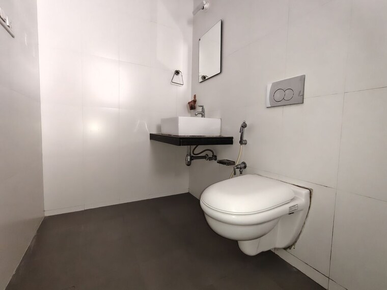 Bathroom, godrej-emerald 3 Bedroom 1044 Sq.Ft. Apartment In Ghodbunder Road Thane 10594139