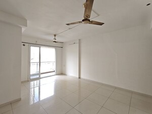 Room in 3 BHK Apartment at Godrej Emerald, Ghodbunder Road – for Rent