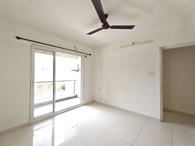 Room, godrej-emerald 3 Bedroom 1044 Sq.Ft. Apartment In Ghodbunder Road Thane 10594139
