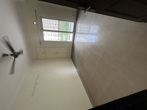 Room in 2 BHK Apartment at Paramount Floraville, Sector 137 – for Sale