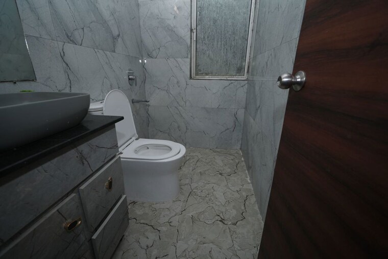 Bathroom, aig-park-avenue 2 Bedroom 935 Sq.Ft. Apartment In Sector 4 Greater Noida Greater Noida 10594129