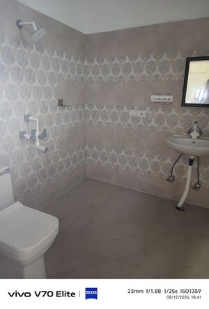 Bathroom in 1 BHK Builder Floor at RWA Apartments Sector 41, Sector 41 – for Rent