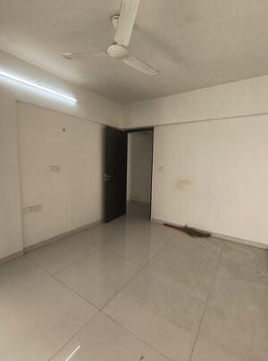 Room in 2 BHK Apartment at Charisma Samara, Chembur – for Sale