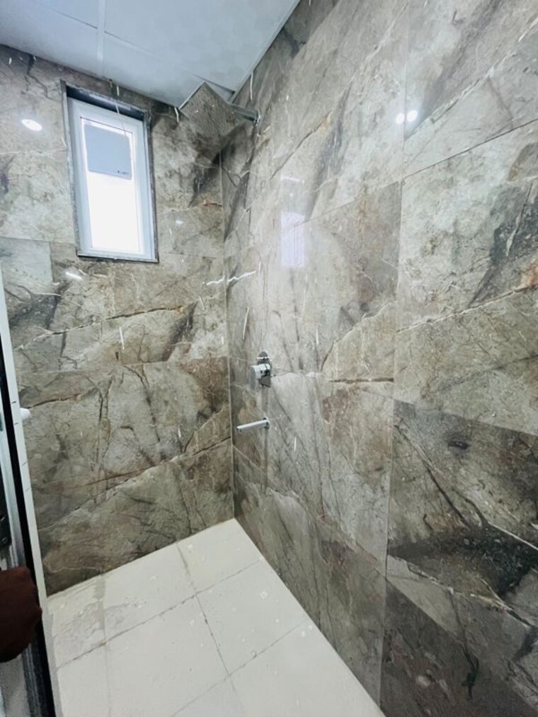 Bathroom, sector 32 1 Bedroom 747 Sq.Ft. Builder Floor In Sector 32 Gurgaon 10594167