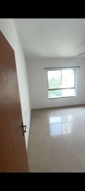 Room in 3 BHK Apartment at Malpani The Crest, Pimple Saudagar – for Sale