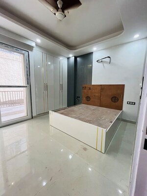Kitchen in 1 BHK Builder Floor at Sector 39 – for Rent