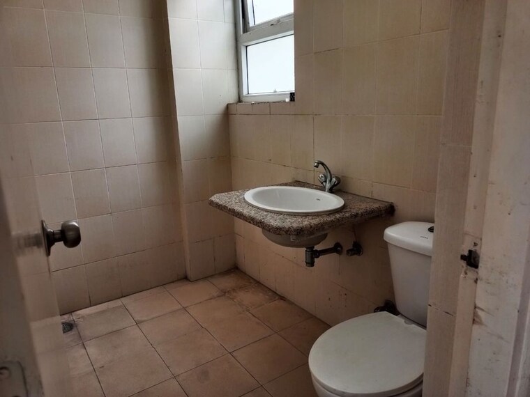 Bathroom, klj-greens 2.5 Bedroom 1343 Sq.Ft. Apartment In Sector 77 Faridabad 10594183