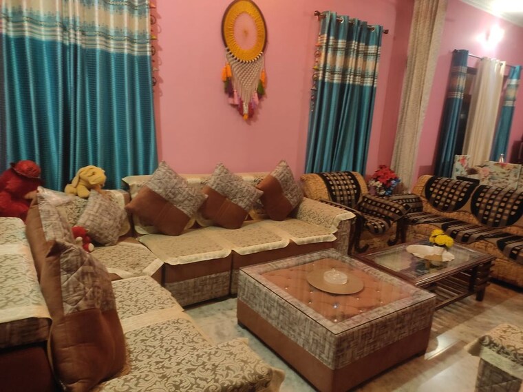 Living Room, aman vihar 3 Bedroom 1600 Sq.Ft. Builder Floor In Aman Vihar Dehradun 10594232