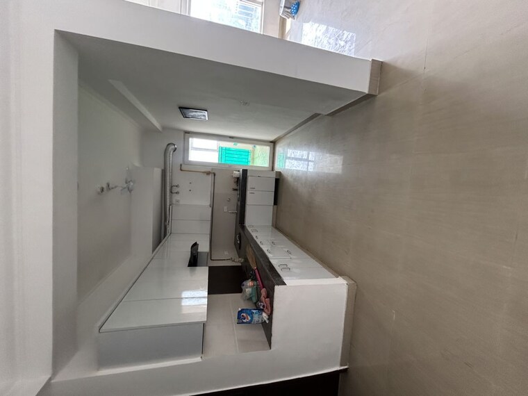 Team Area, paramount-floraville 3.5 Bedroom 1685 Sq.Ft. Apartment In Sector 137 Noida 10594177