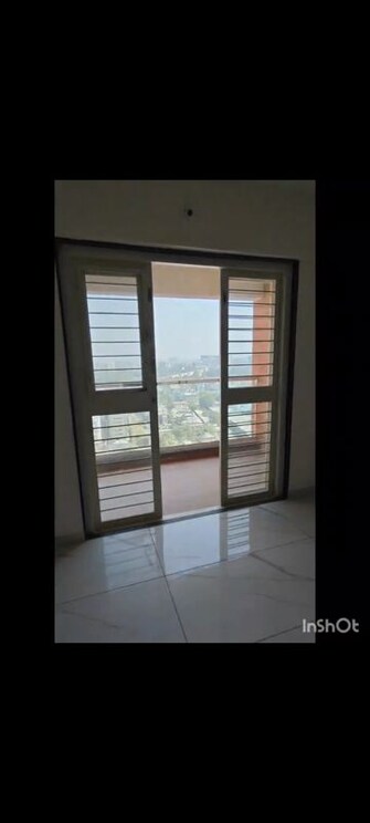 3 BHK 1049 Sq.Ft. Apartment in Kohinoor Sapphire 3
