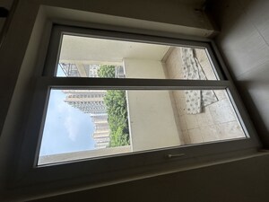 Furnished Amenities in 2 BHK Apartment at Paramount Floraville, Sector 137 – for Rent
