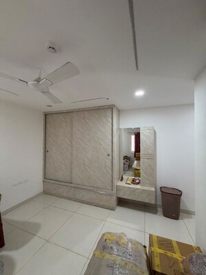 Room in 3.5 BHK Apartment at Prestige Tranquil, Kokapet – for Rent