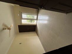 2 BHK Apartment For Rent in Paramount Floraville