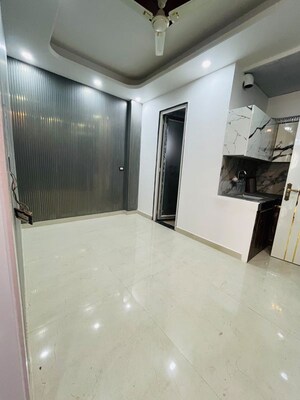 Room in 1 BHK Builder Floor at Sector 47 – for Rent