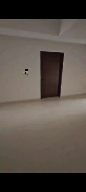 Room in 6 BHK Apartment at Futuristic The Miracle, Pimple Saudagar – for Sale