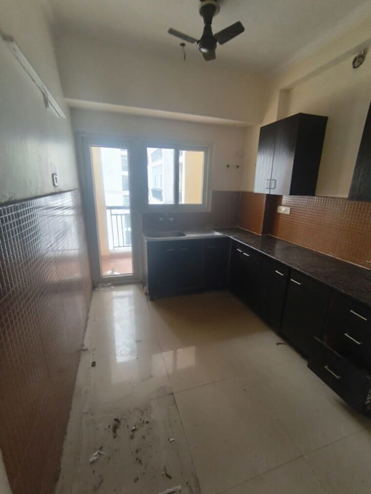 Kitchen, aims-golf-city 3.5 Bedroom 1550 Sq.Ft. Apartment In Sector 75 Noida 10594289