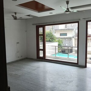 3 BHK Builder Floor For Rent in Sector 34