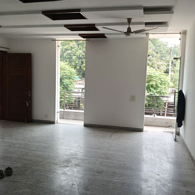 Room, sector 34 3 Bedroom 2800 Sq.Ft. Builder Floor In Sector 34 Chandigarh 10594287