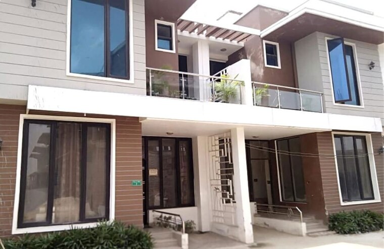 Exterior View, kingson-green-villa-phase-2 3 Bedroom 1680 Sq.Ft. Villa In Panchsheel Green Greater Noida 10594299