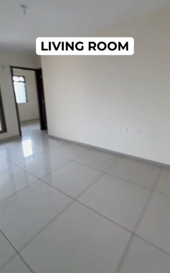 2.5 BHK Apartment For Sale in Chandak 34 Park Estate in Goregaon West, Mumbai