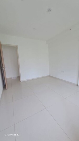 Room in 4 BHK Apartment at Kalpataru Jade Residences, Baner – for Sale
