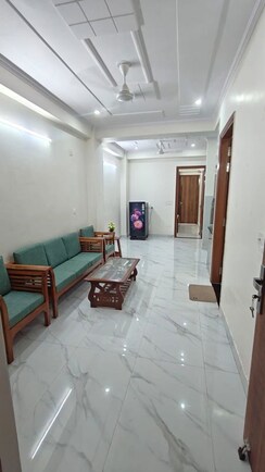 3 BHK Builder Floor For Rent in Chattarpur