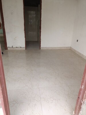 Room in 2 BHK Apartment at Vashisht Heights, Sector 87 – for Sale