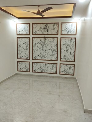 Room in 3 BHK Builder Floor at Parklands, Sector 85 – for Sale