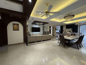 4 BHK Builder Floor For Rent in Sector 2