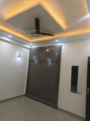Room in 2 BHK Builder Floor at Sushant Lok 2, Sector 57 – for Sale