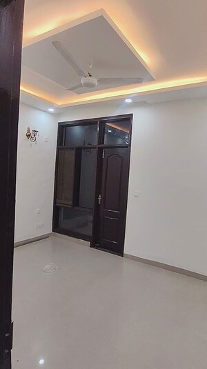 Room in 2 BHK Builder Floor at Sushant Lok 2, Sector 57 – for Sale
