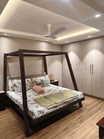 3 BHK 1800 Sq.Ft. Apartment in DLF Exclusive Floors