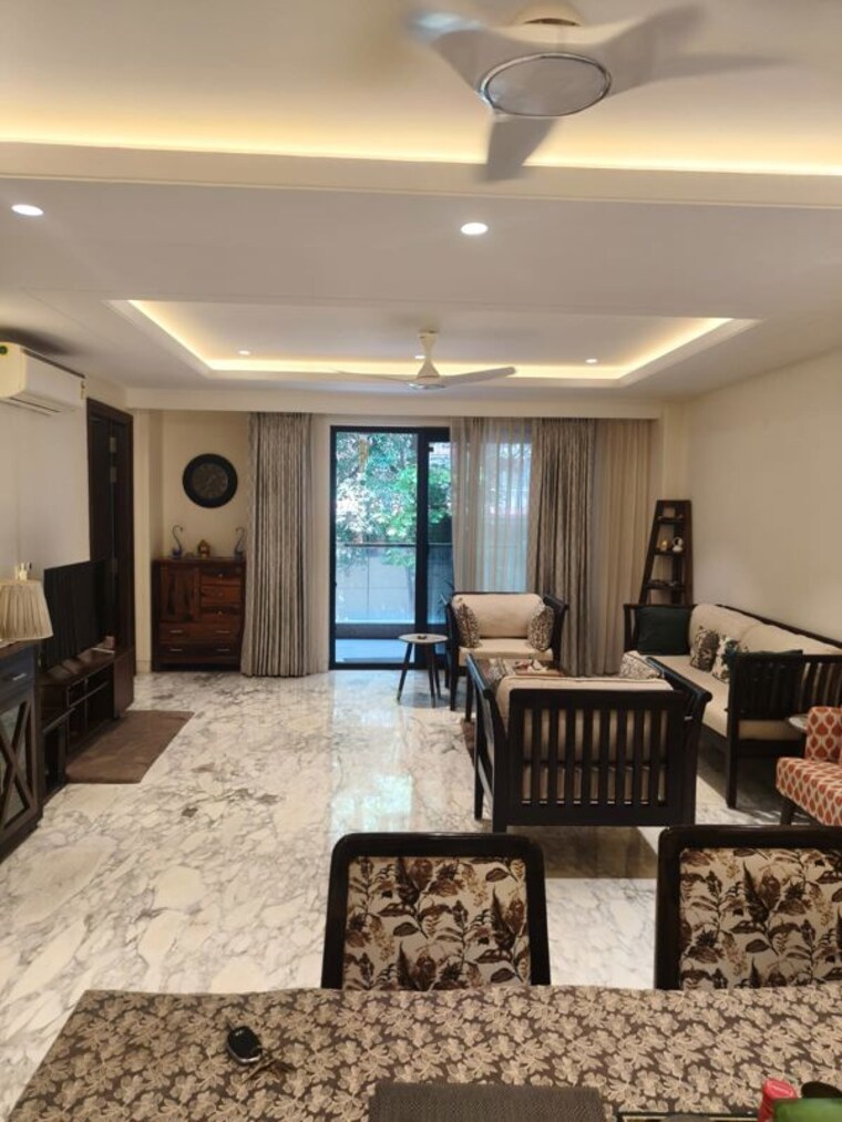 Living Room, dlf-exclusive-floors 3 Bedroom 1800 Sq.Ft. Apartment In Sector 53 Gurgaon 10594388