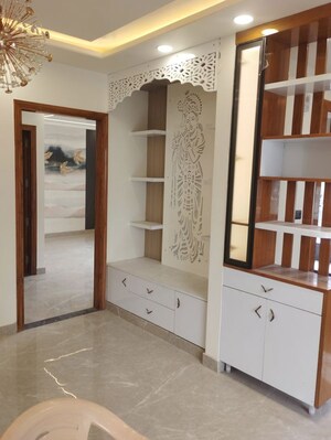 Room in 4 BHK Builder Floor at Parklands, Sector 85 – for Sale