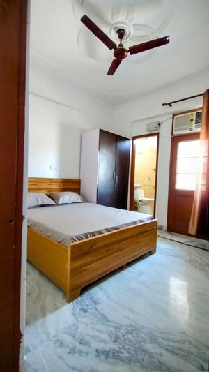 Bedroom in 2.5 BHK Builder Floor at Sector 52 – for Rent
