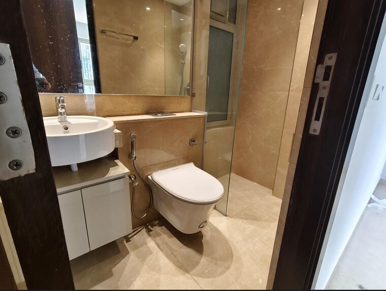 Bathroom, hiranandani-regent-hill 1 Bedroom 380 Sq.Ft. Apartment In Powai Mumbai 10594405