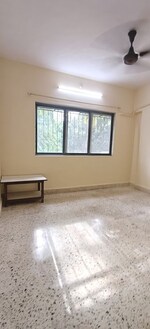 2 BHK 650 Sq.Ft. Apartment in Rose Apartment Malad