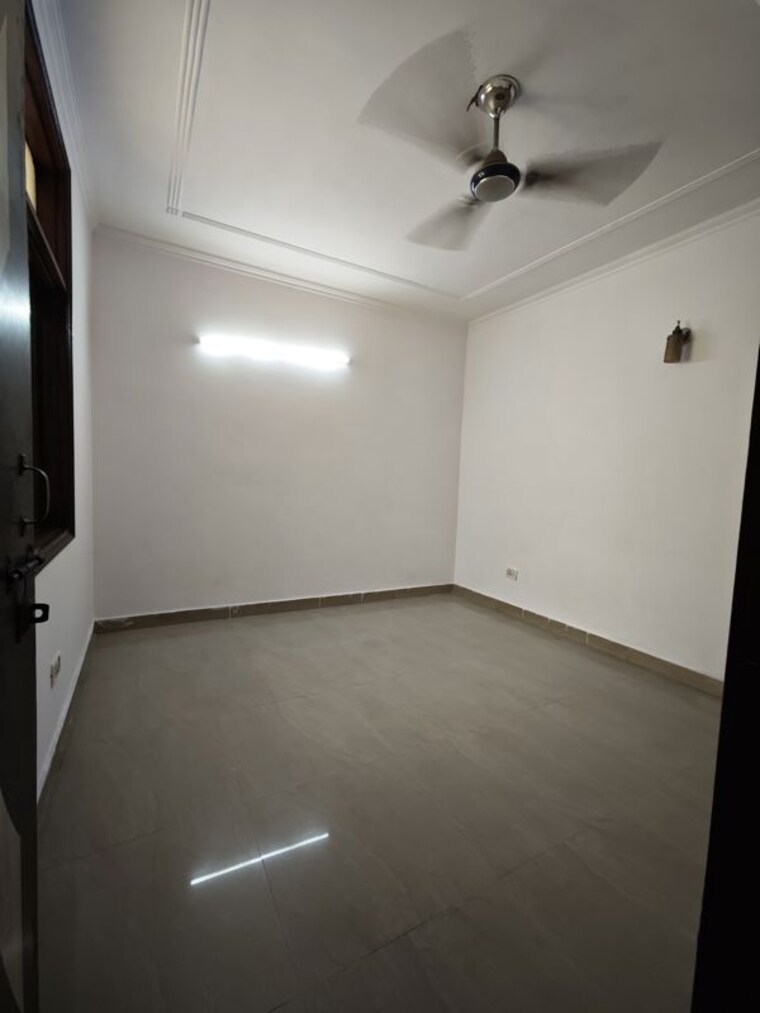Room, saket 3 Bedroom 1500 Sq.Ft. Apartment In Saket Delhi 10594464