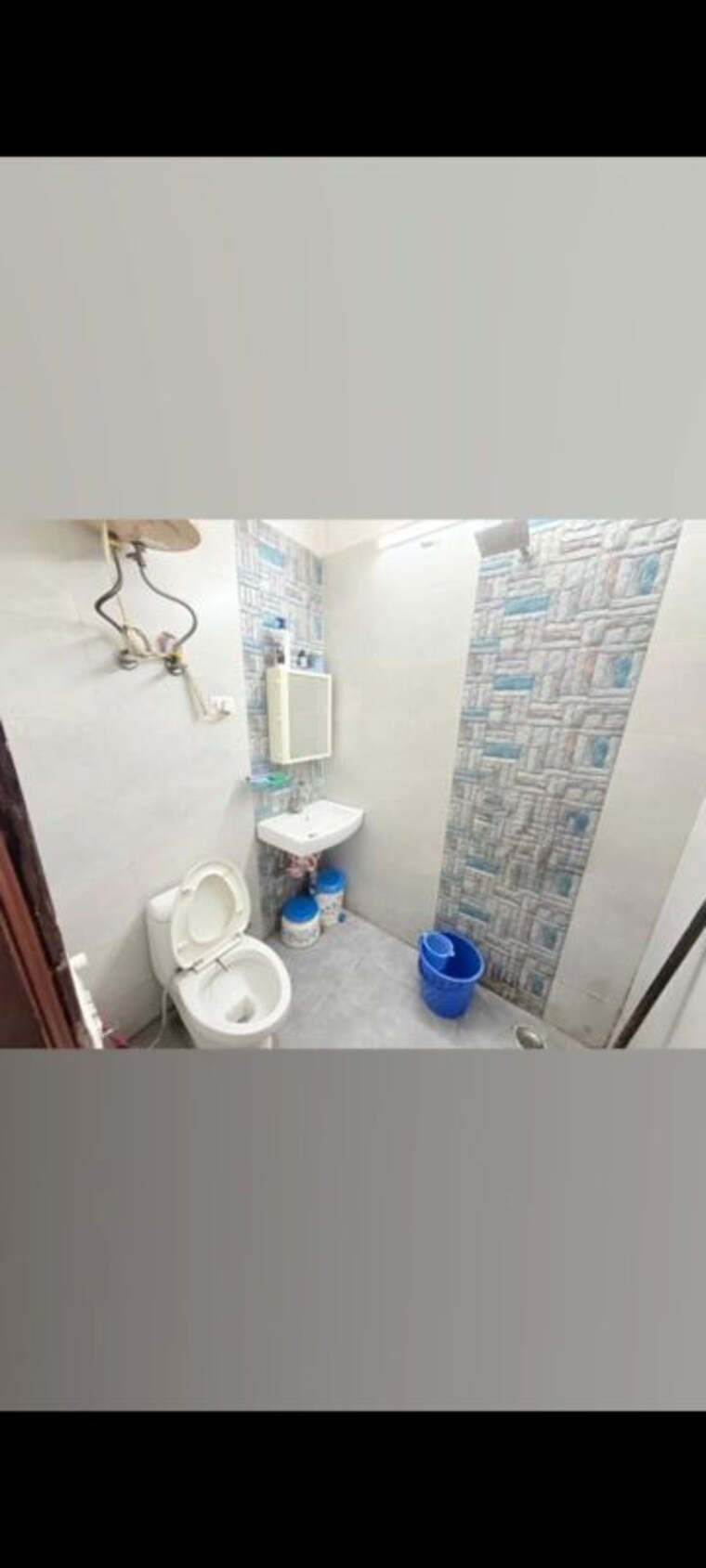 Bathroom, vasundhara sector 5 3 Bedroom 1250 Sq.Ft. Builder Floor In Vasundhara Sector 5 Ghaziabad 10594469